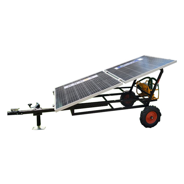 Motobomba 1 1/4 pulg eléctrica 0.5 HP montada en un remolque con paneles solares